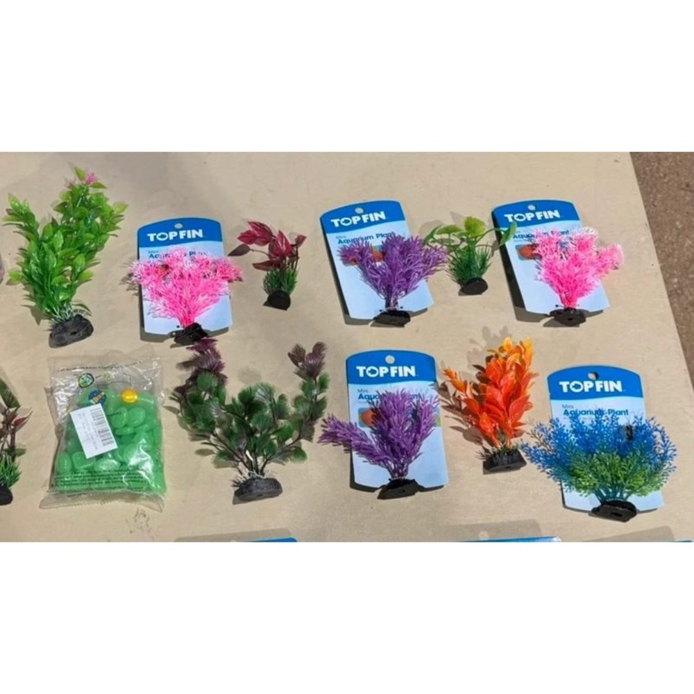 Top Fin Multicolor Glow In Dark Artificial Aquarium Decor Lot